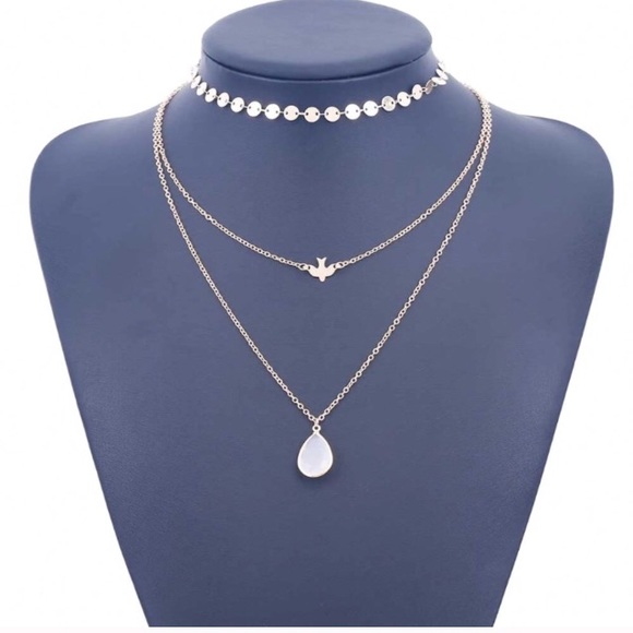 New Dainty 3 Tier Layered Necklace - Picture 2 of 5